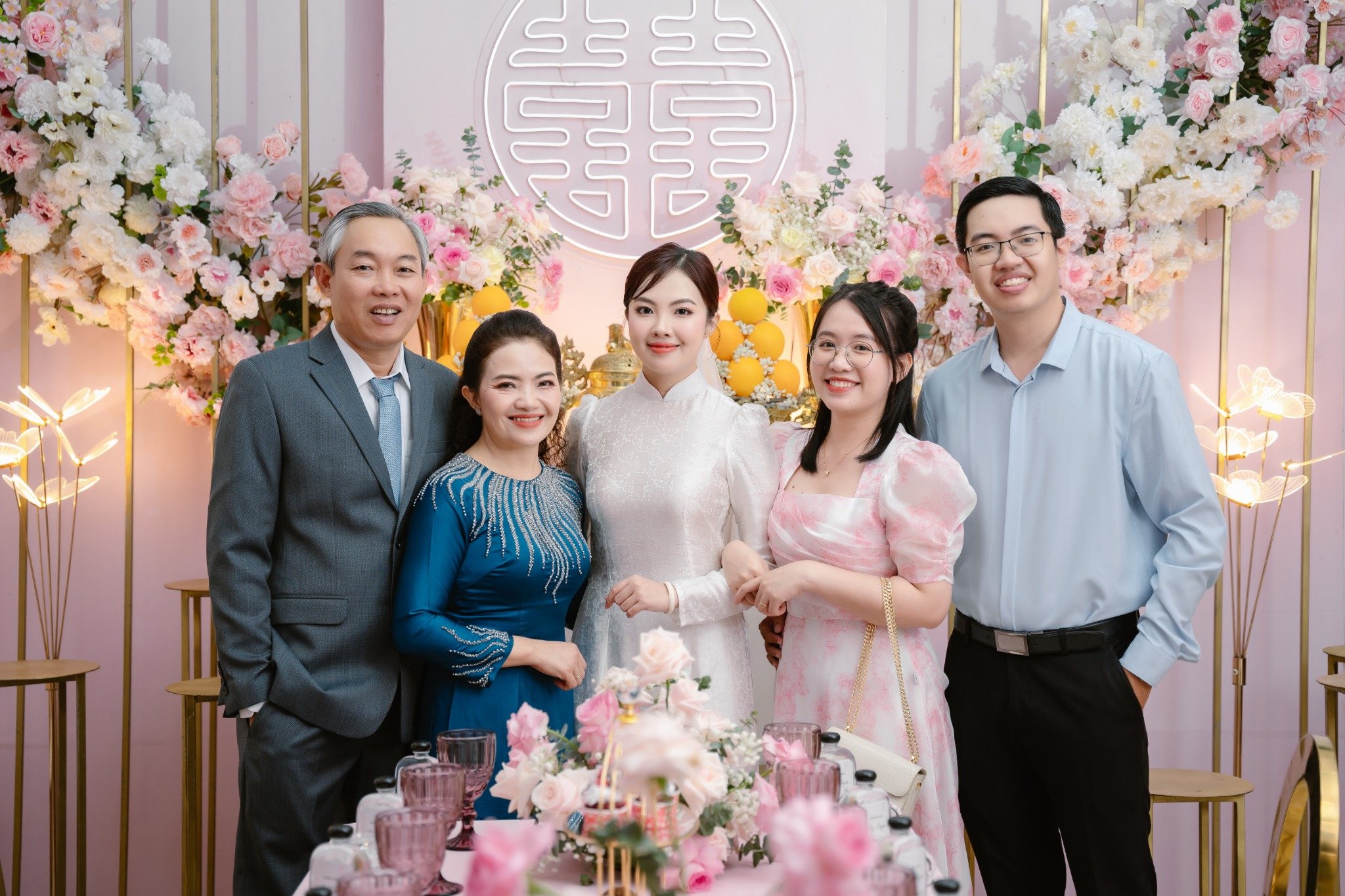 Gợi ý 35+ bài nhạc đám cưới ĐỈNH NÓC KỊCH TRẦN năm 2025